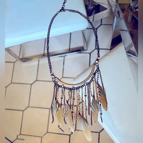 Women’s statement necklace feathered, rhinestone Gold & silver - Picture 2 of 4
